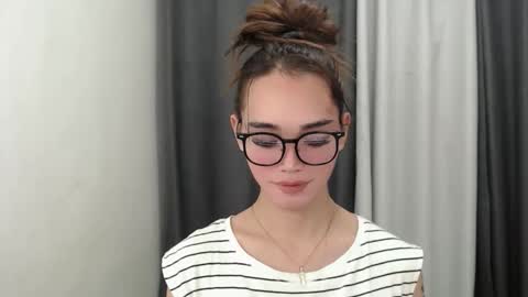 lexibabe_ online show from 11/26/25, 08:26