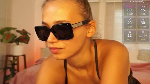 Snapshot of lexicoy_ chatting on 09/11/25, 09:42 Lexi online show from 09/11/25, 09:42