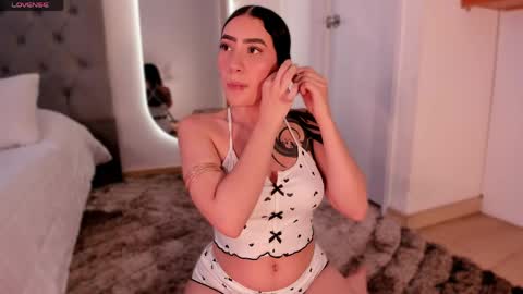 LEXIE online show from 03/31/26, 09:04