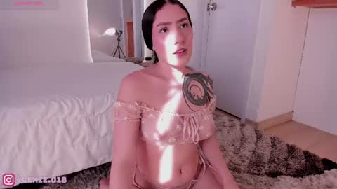 LEXIE online show from 06/25/26, 09:30