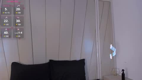 lexiee__ online show from 12/19/25, 12:01