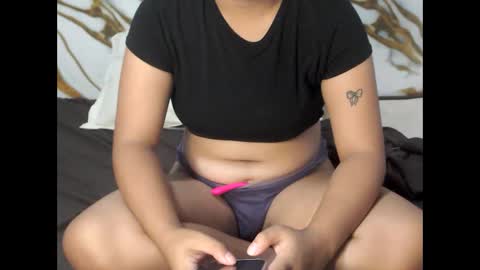 Snapshot of lexielar chatting on 05/10/26, 02:00 LEXIE online show from 05/10/26, 02:00