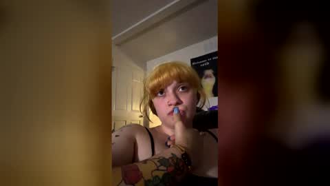 Snapshot of lexiestar22 chatting on 05/26/26, 02:29 lexiestar22 online show from 05/26/26, 02:29