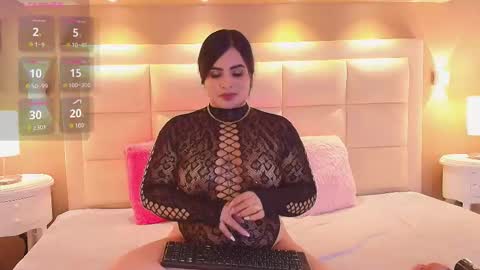 LEXIE VEGA  online show from 10/19/25, 09:04