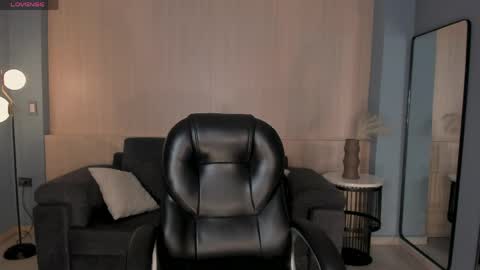 Lexie  online show from 04/15/26, 07:58