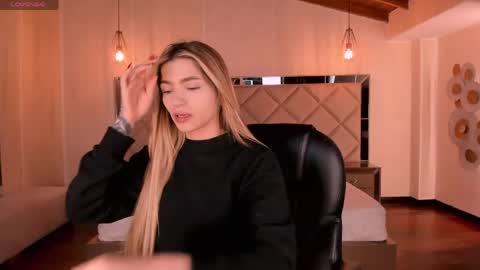 Lexie  online show from 04/26/26, 11:52