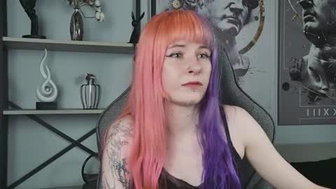 Snapshot of lexiwenford chatting on 07/07/26, 06:47 Lexi Wenford NO NUDE GODDESS online show from 07/07/26, 06:47