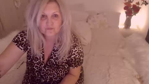 Hannah online show from 02/17/26, 10:27