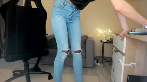 Snapshot of lexxie_tyler chatting on 02/02/25, 10:35 Lexxie online show from 02/02/25, 10:35