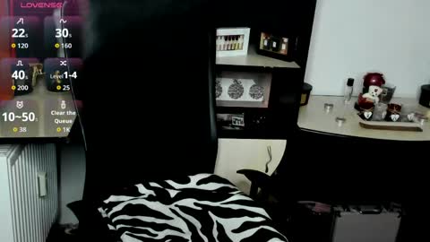 Snapshot of lexxymiss chatting on 05/02/26, 06:35 eva lexy you may call me Miss online show from 05/02/26, 06:35