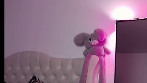 Snapshot of lexxyselena chatting on 11/18/25, 10:47 Lexxyselena online show from 11/18/25, 10:47