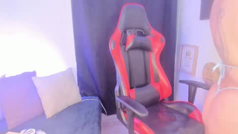 Snapshot of lexy_evanss chatting on 10/08/25, 08:12 Lex online show from 10/08/25, 08:12