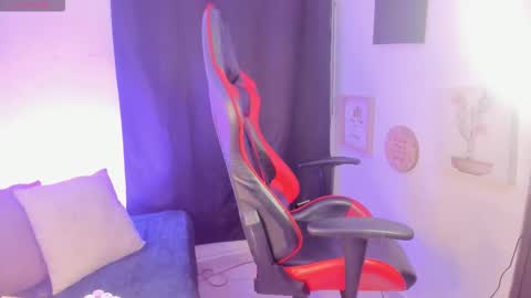 Snapshot of lexy_evanss chatting on 10/17/25, 08:06 Lex online show from 10/17/25, 08:06