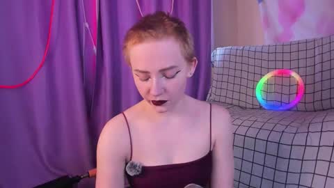 LexxxY online show from 09/24/25, 07:33