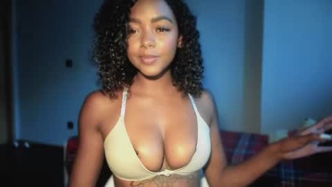 Snapshot of lexy_squirt_queen chatting on 06/30/26, 02:07 LEXY - Independent account online show from 06/30/26, 02:07