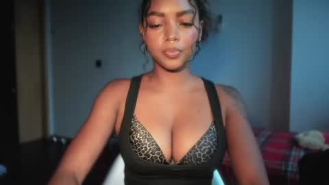 Snapshot of lexy_squirt_queen chatting on 07/17/26, 09:38 LEXY - Independent account online show from 07/17/26, 09:38