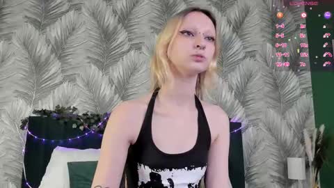 Lexy online show from 11/06/25, 11:22