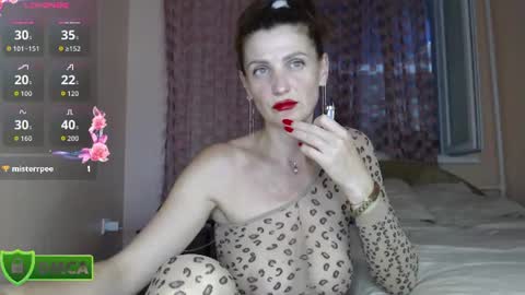 Snapshot of lexyandpoul chatting on 07/07/26, 09:19 maksiANDjaney online show from 07/07/26, 09:19