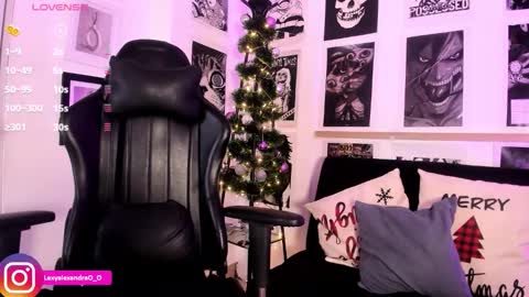 Snapshot of lexyjoyce chatting on 12/17/25, 09:10 LexyJoyce online show from 12/17/25, 09:10