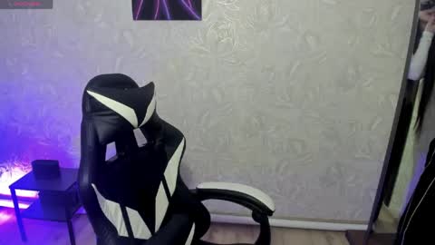 Leya online show from 04/16/26, 11:44