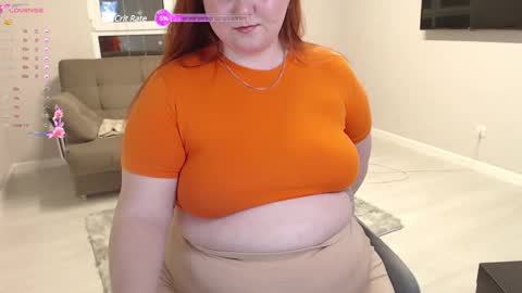 Snapshot of leyaloveee chatting on 03/04/25, 04:09 Your Leya online show from 03/04/25, 04:09