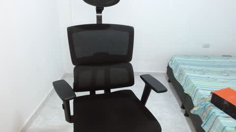 Snapshot of leydy_day chatting on 01/27/25, 03:37 leydy_day online show from 01/27/25, 03:37