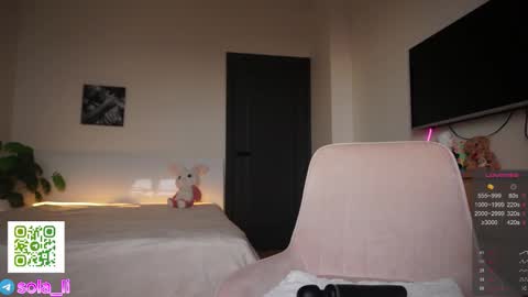 Leyla ly Ill be here Tuesday Thursday Friday Saturday Sunday online show from 11/18/25, 04:17