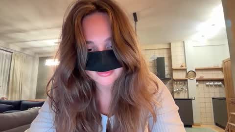 Leyla online show from 09/11/25, 07:47