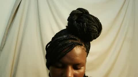 leylacuty13 online show from 03/10/26, 09:09