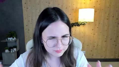 leylamirage online show from 02/02/26, 09:30