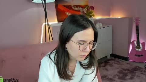 leylamirage online show from 03/13/26, 01:51