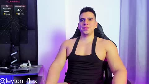 L E Y T O N online show from 10/08/25, 01:03