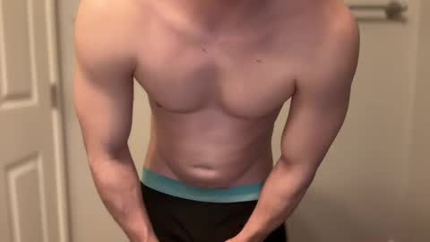 Snapshot of lhotboyl chatting on 03/11/25, 05:16 lhotboyl online show from 03/11/25, 05:16