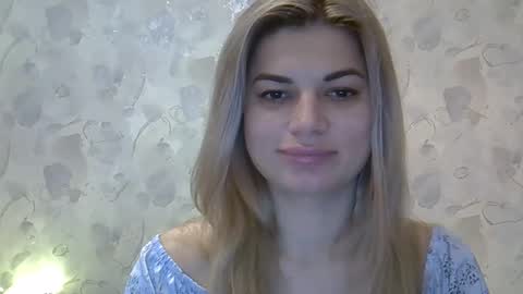 li_me online show from 12/04/25, 09:29