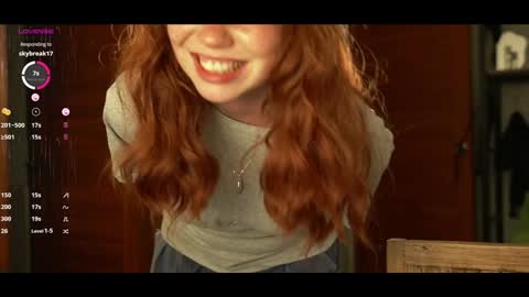 Snapshot of li_on_line chatting on 01/06/25, 07:13 Li online show from 01/06/25, 07:13