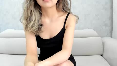 LEANNAA online show from 02/13/26, 05:03