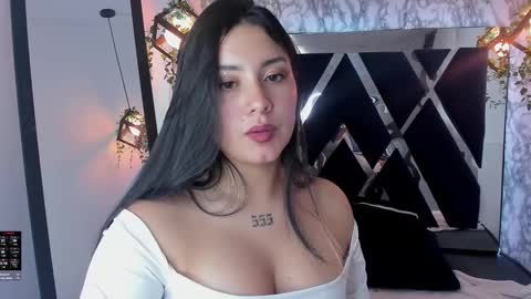 Lia  online show from 12/31/24, 05:40