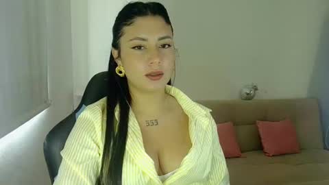 Snapshot of lia_14_ chatting on 07/23/26, 04:49 Lia online show from 07/23/26, 04:49