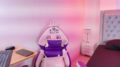 Lia  online show from 06/06/26, 04:06