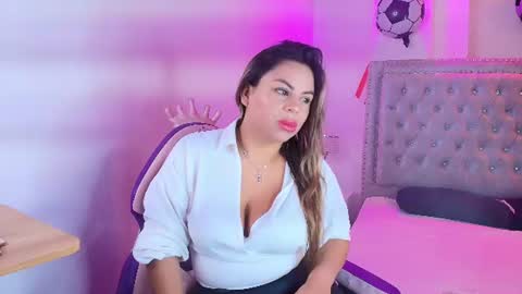 Snapshot of lia_adamsss chatting on 07/11/26, 04:04 Lia online show from 07/11/26, 04:04