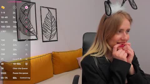 Snapshot of lia_candy_ chatting on 04/30/26, 03:13 Lia online show from 04/30/26, 03:13
