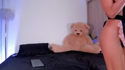 Snapshot of lia_girl2 chatting on 05/26/26, 03:46 Lia online show from 05/26/26, 03:46