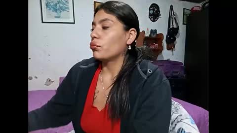 Lia online show from 02/12/25, 08:59