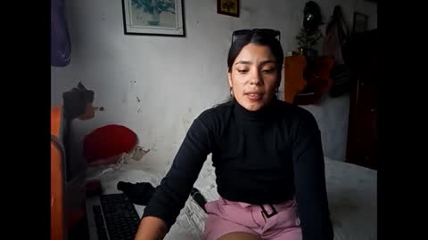 Lia online show from 02/28/25, 08:50