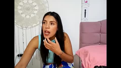 Lia online show from 11/13/25, 05:12