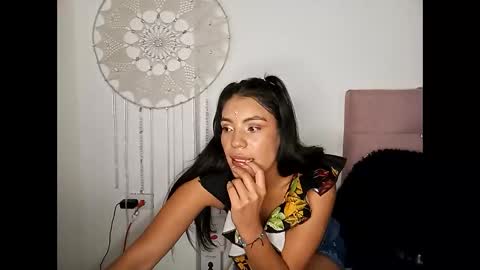 Lia online show from 11/14/25, 06:06