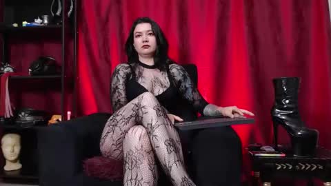 Snapshot of lia_izumy chatting on 05/04/26, 10:17 . online show from 05/04/26, 10:17
