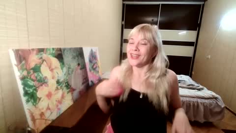 lia independent model online show from 12/05/24, 07:28