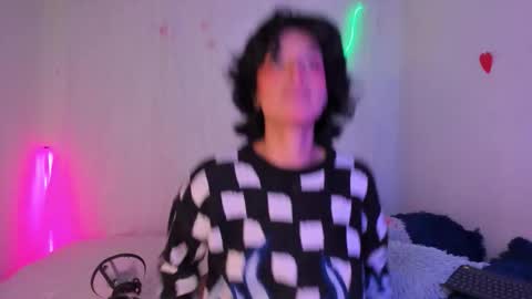 lia_leandro888 online show from 02/14/26, 09:33