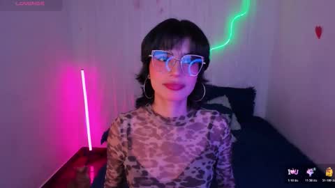 lia_leandro888 online show from 03/11/26, 10:38